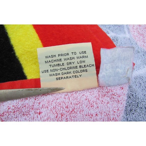 Disney Mickey Mouse All Cotton Beach Towel 56 x 30 Franco Vintage 1990s - Picture 8 of 8